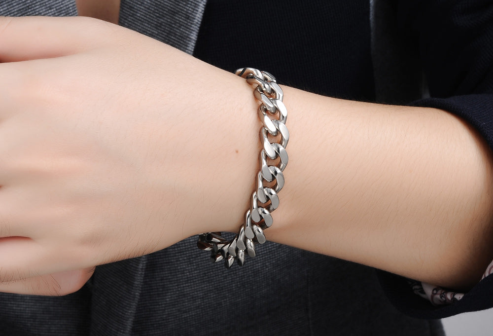 Ceratien Men's Classic Titanium Steel Thick and Wide Flat Snake Bone Chain Business Bracelet